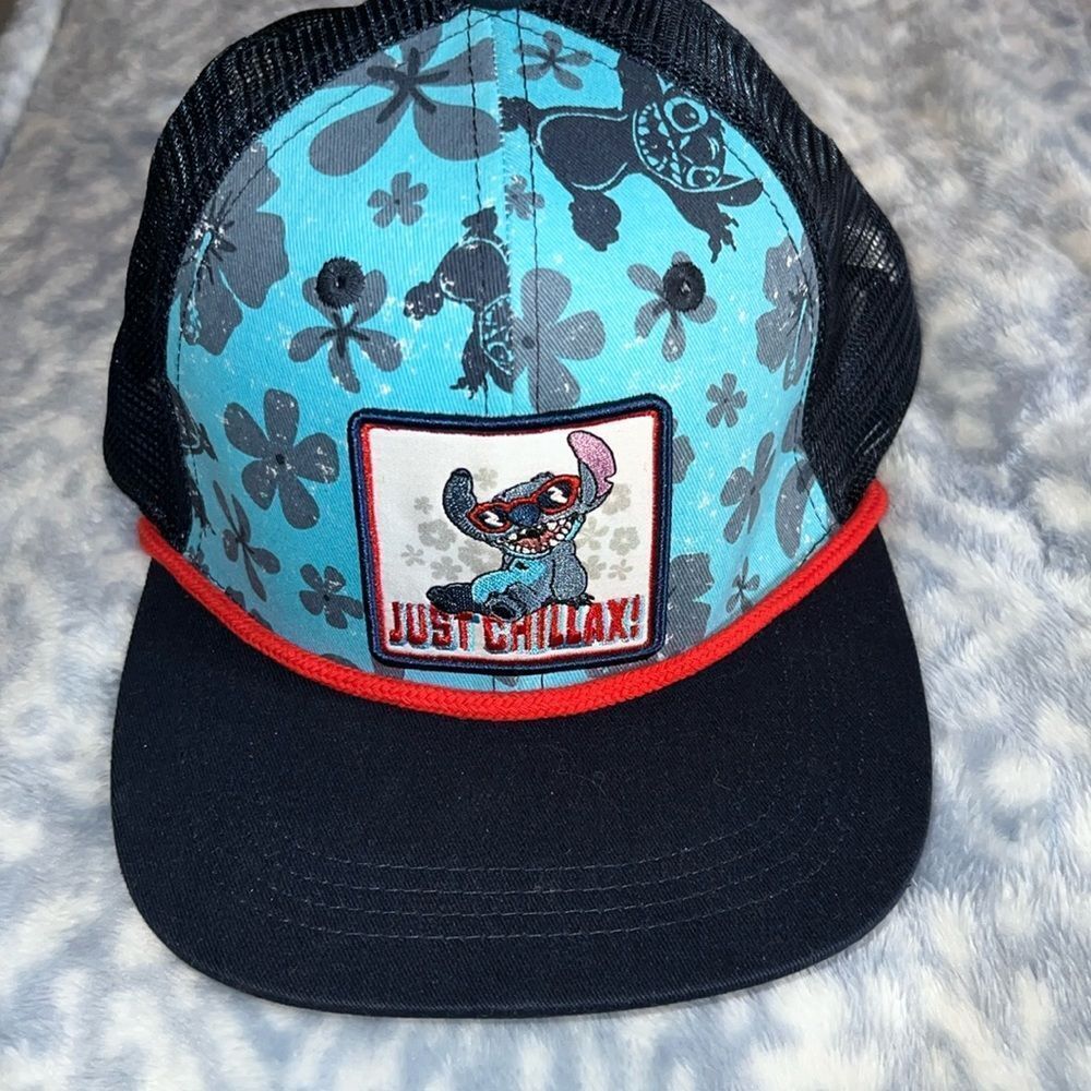 Disney stitch just chillax hat NWOT adult(57-60cm)